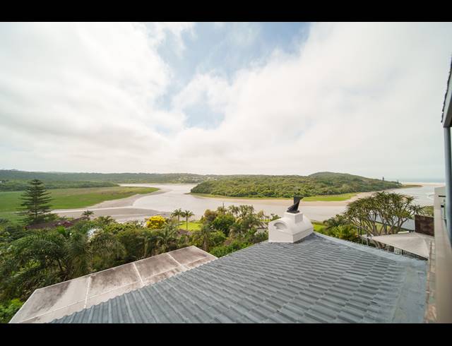 4 BEDROOM HOUSE FOR SALE IN BONZA BAY
